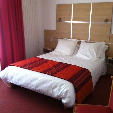Hotel Cit'hotel Le Chris'tel Et Restaurant Le Puy-en-Velay