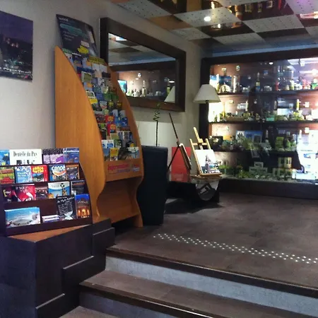 Cit'hotel Le Chris'tel Et Restaurant 3* Le Puy-en-Velay