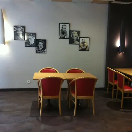 Hotel Cit'hotel Le Chris'tel Et Restaurant 3*